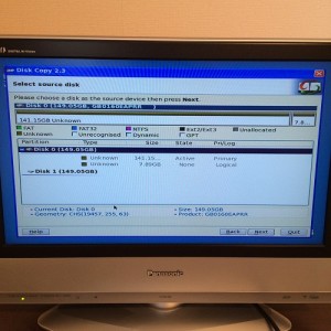 mac160109-06