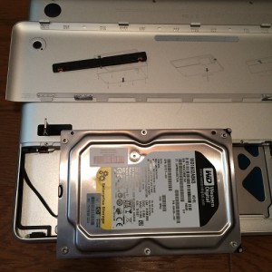 mac160109-10