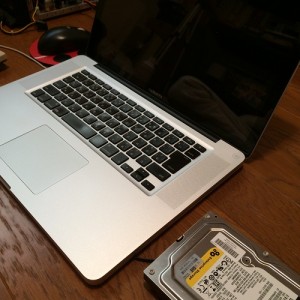 mac160109-11